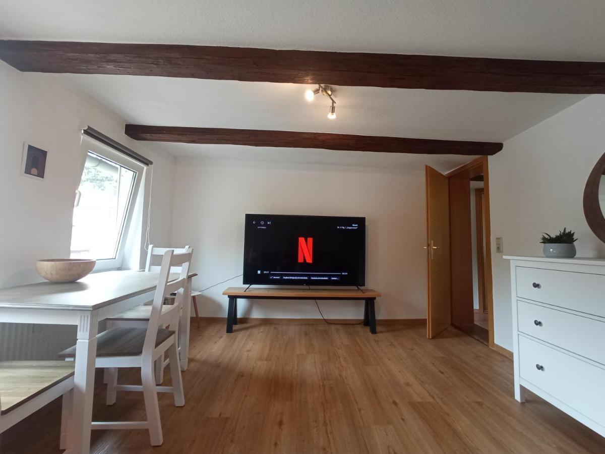 65 Zoll Smarttv & Netflix Direkt Am Campus *